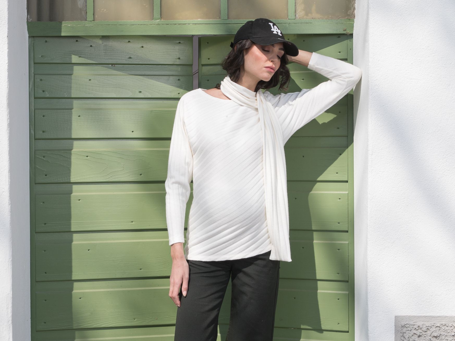 Maternity jumpers for winter: your guide to the perfect choice