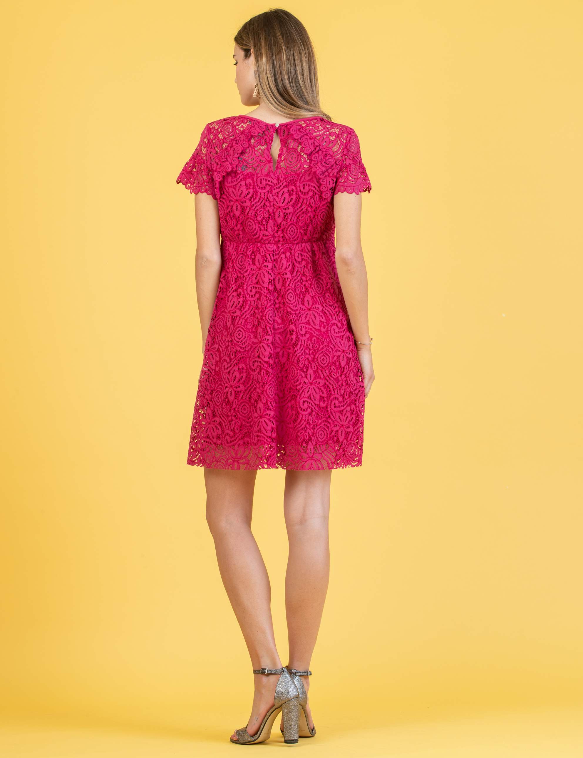 Maternity Dress in Lace with Ruffle Trims (Fragola , XS)
