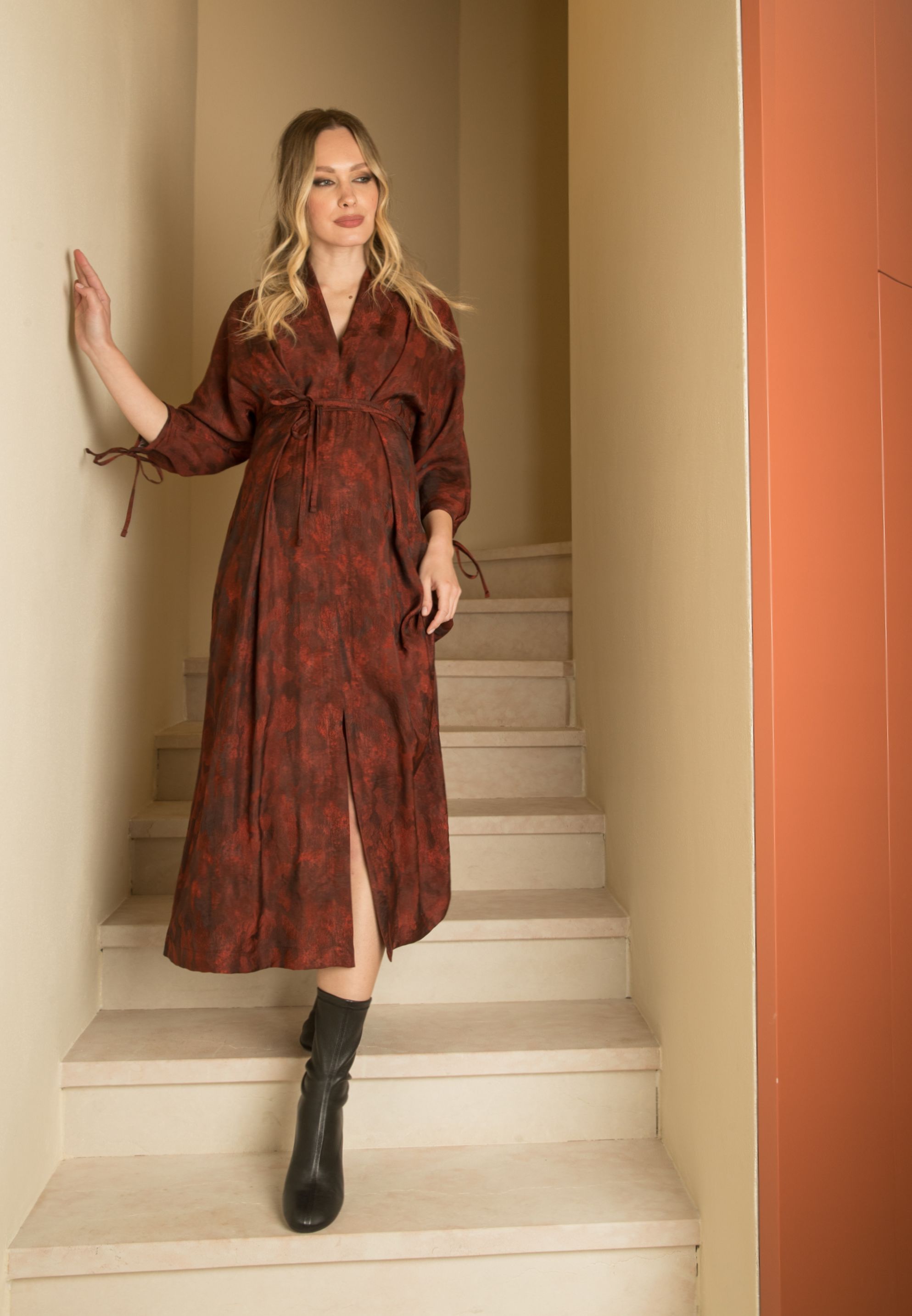 VIOLA - Maternity Kimono Dress in Viscose with Ties (Rosso India)
