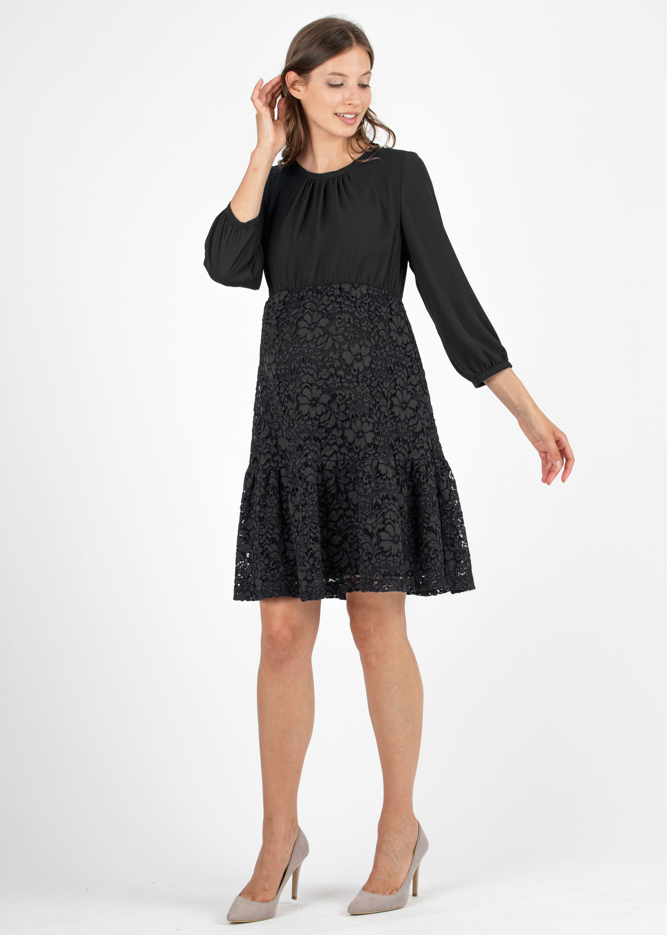 A-line Maternity Dress in Chiffon and Lace with Flounce (Black, XS)