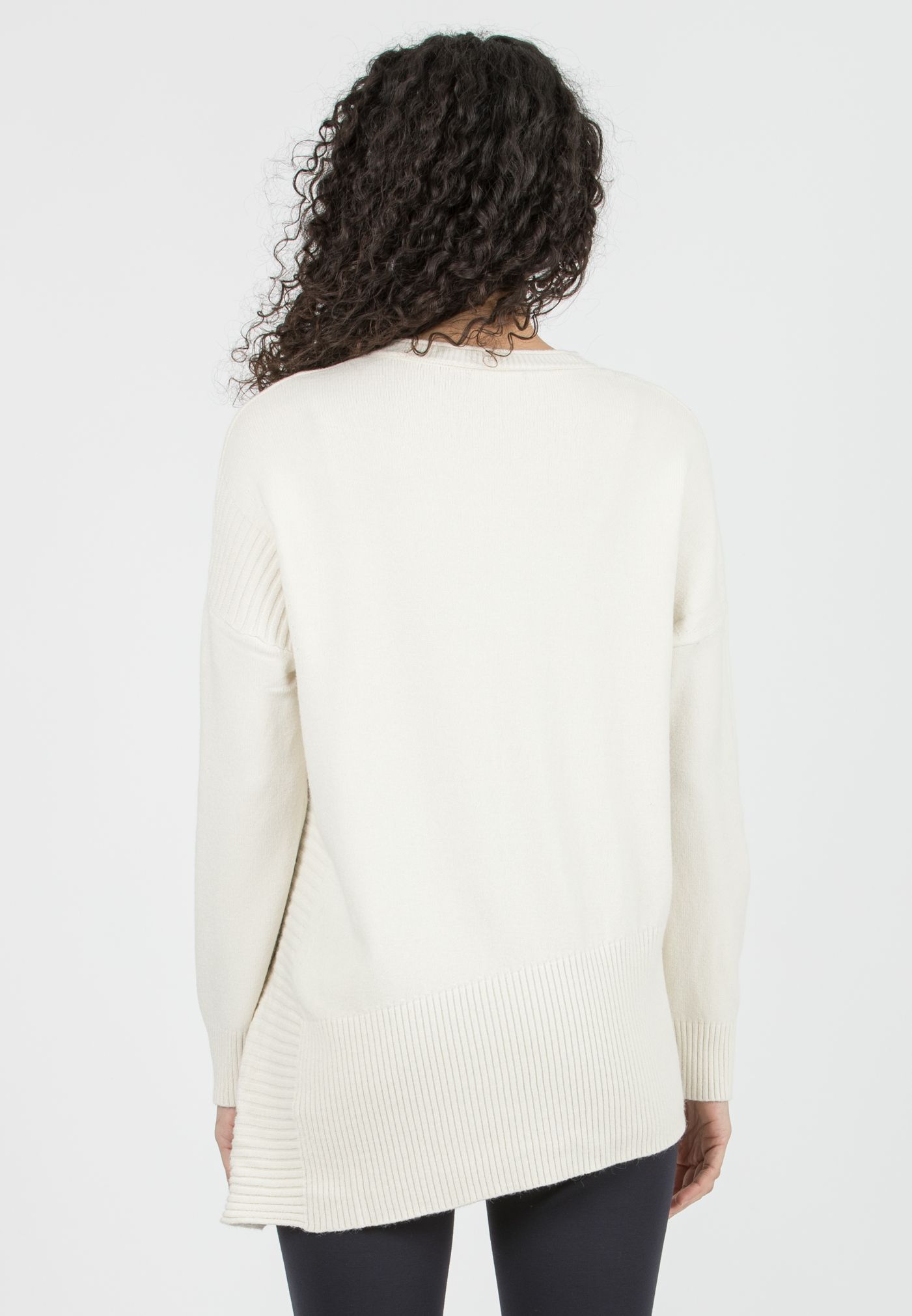 BRANDY - Maternity Wool Blend Sweater with Asymmetric Hem (Naturale)