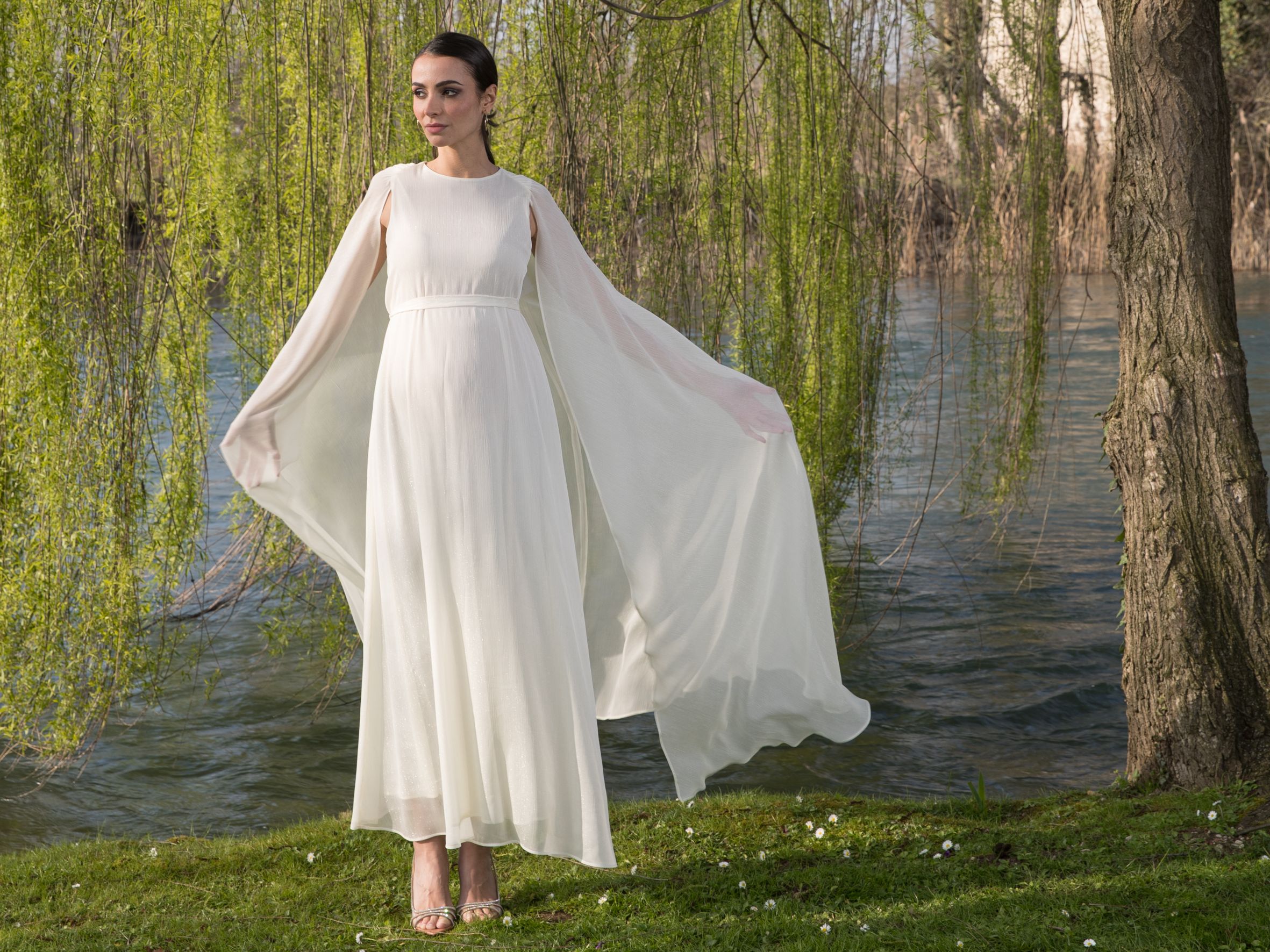 Guida pratica agli abiti premaman da cerimonia: come scegliere il vestito perfetto