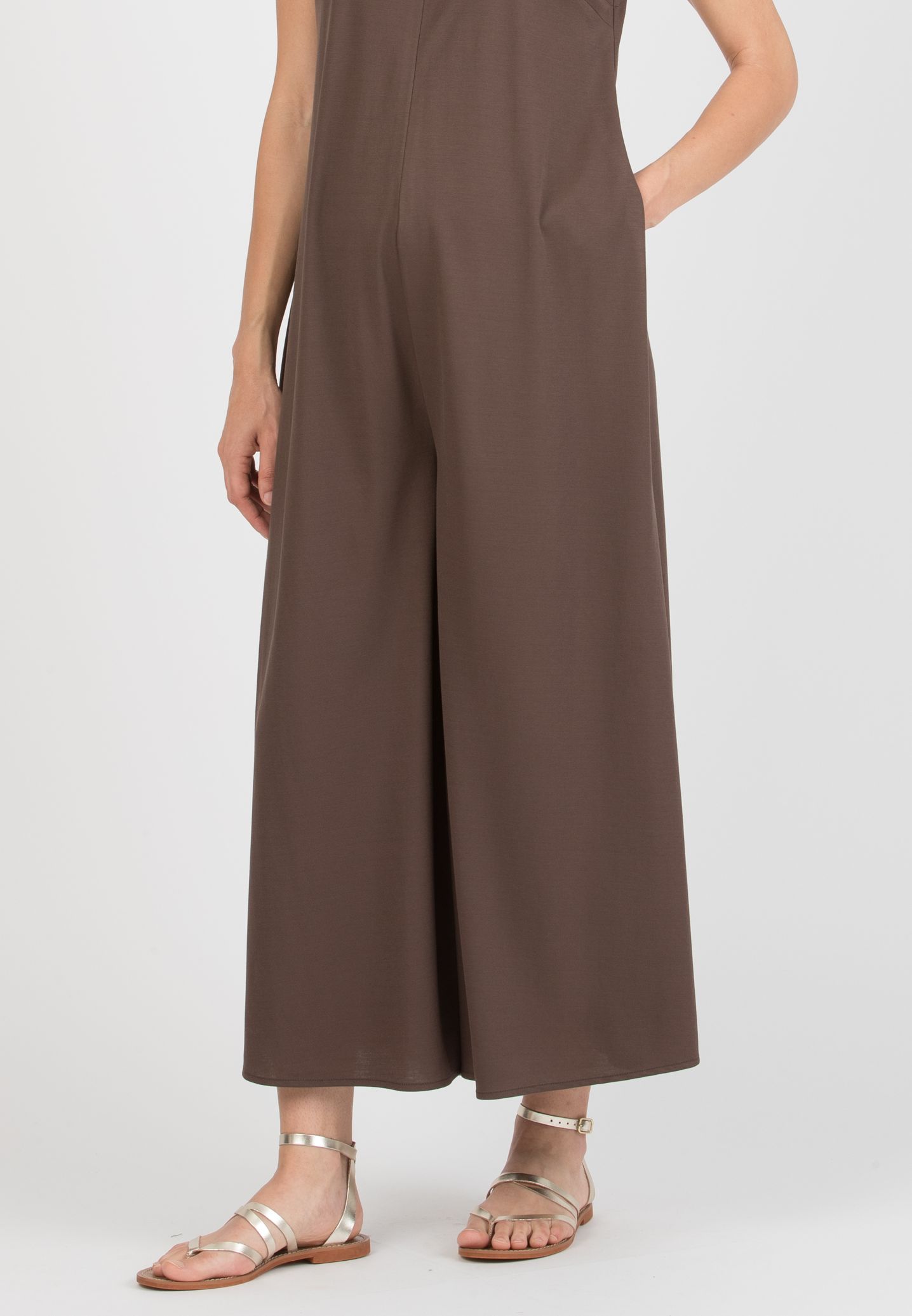 MIRANDA – Maternity Viscose Piqué Jumpsuit with V-Neck and Front Zip (Brown, XS)