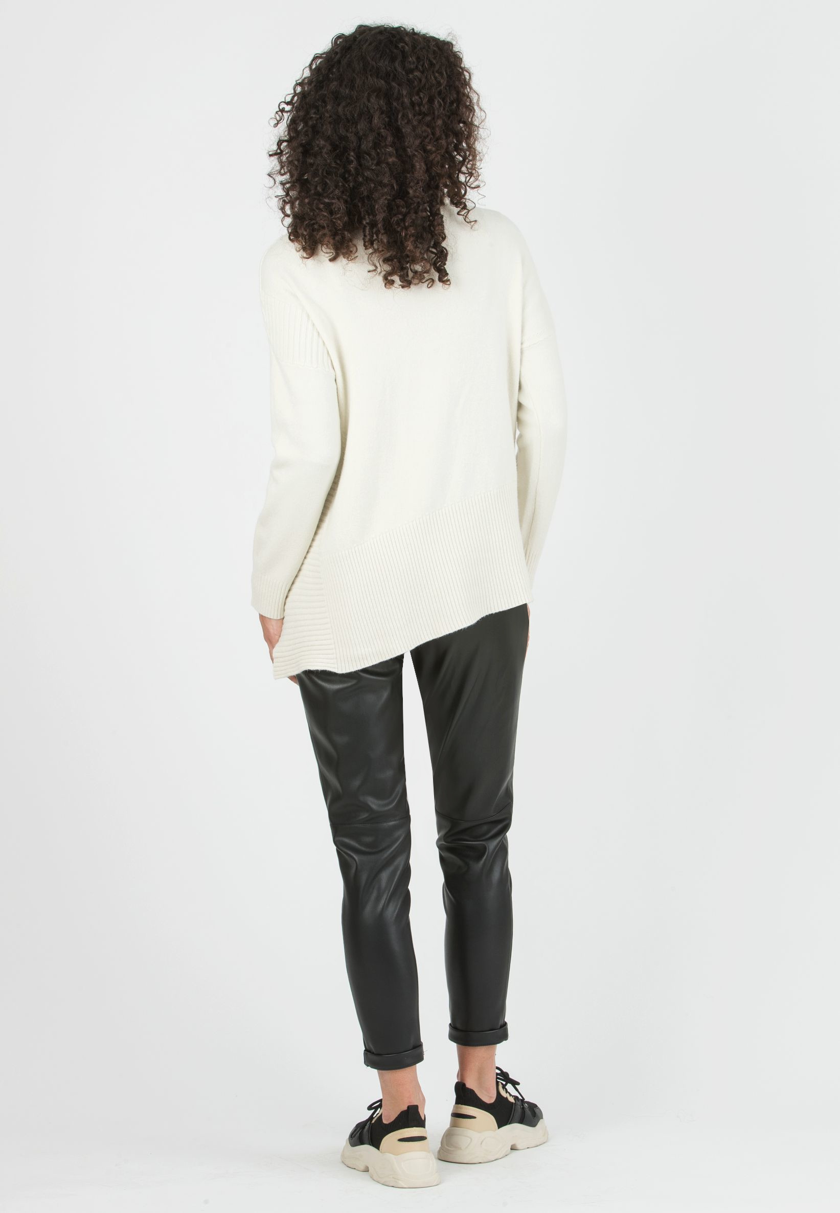 BRANDY - Maternity Wool Blend Sweater with Asymmetric Hem (Gesso)