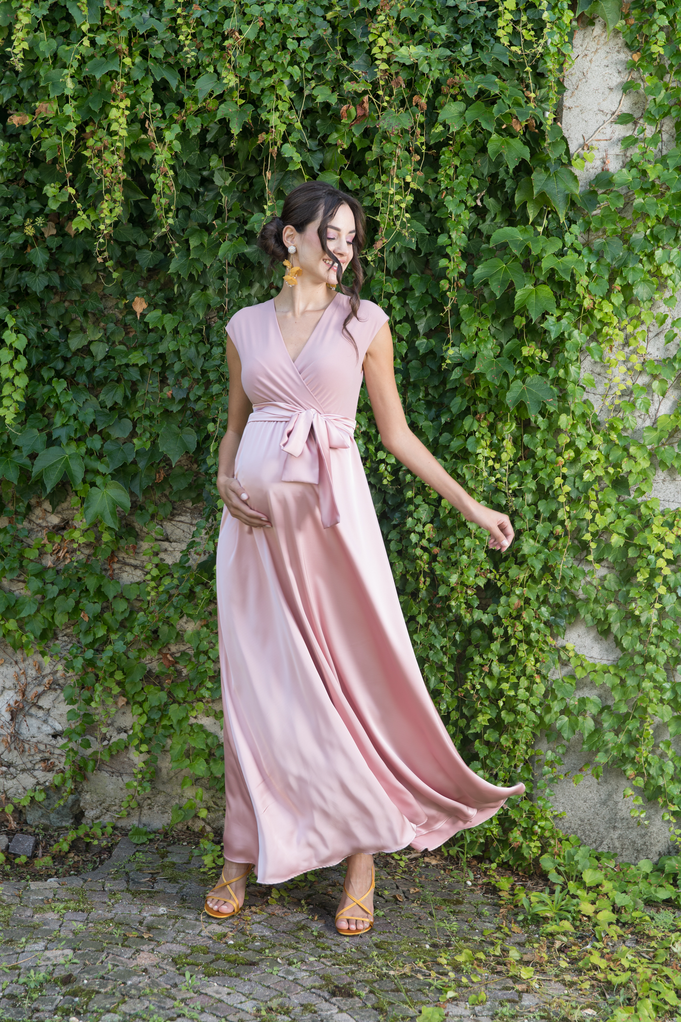 LUCREZIA - Maternity & Nursing Maxi Dress with Satin Skirt (Cipria)