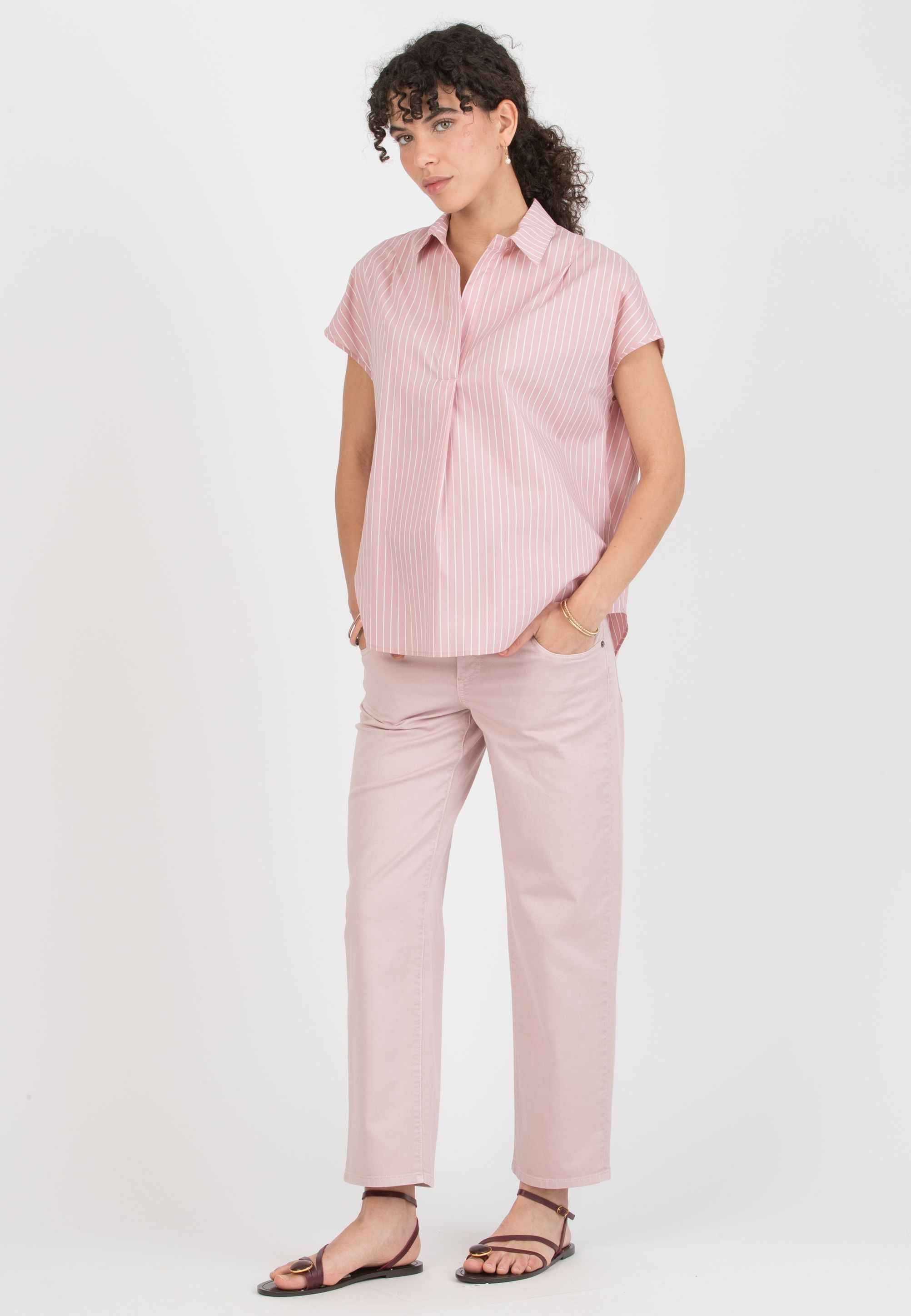 OLIVIA M/M – Oversized Maternity Shirt in Wide-Striped Cotton Poplin (Pink, XXS)