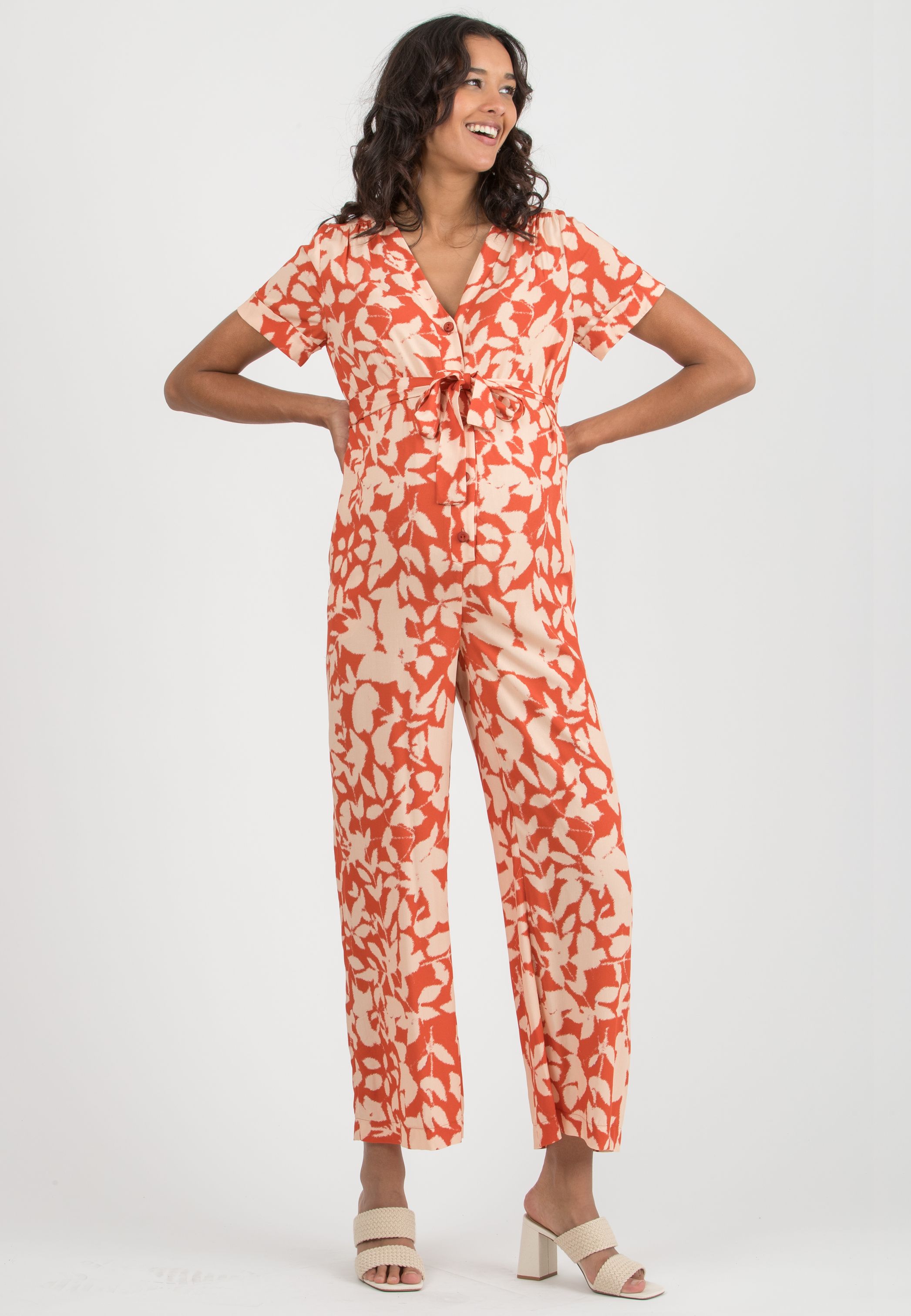 LORELLA – Maternity Jumpsuit in Printed Viscose (Terracotta, XS)