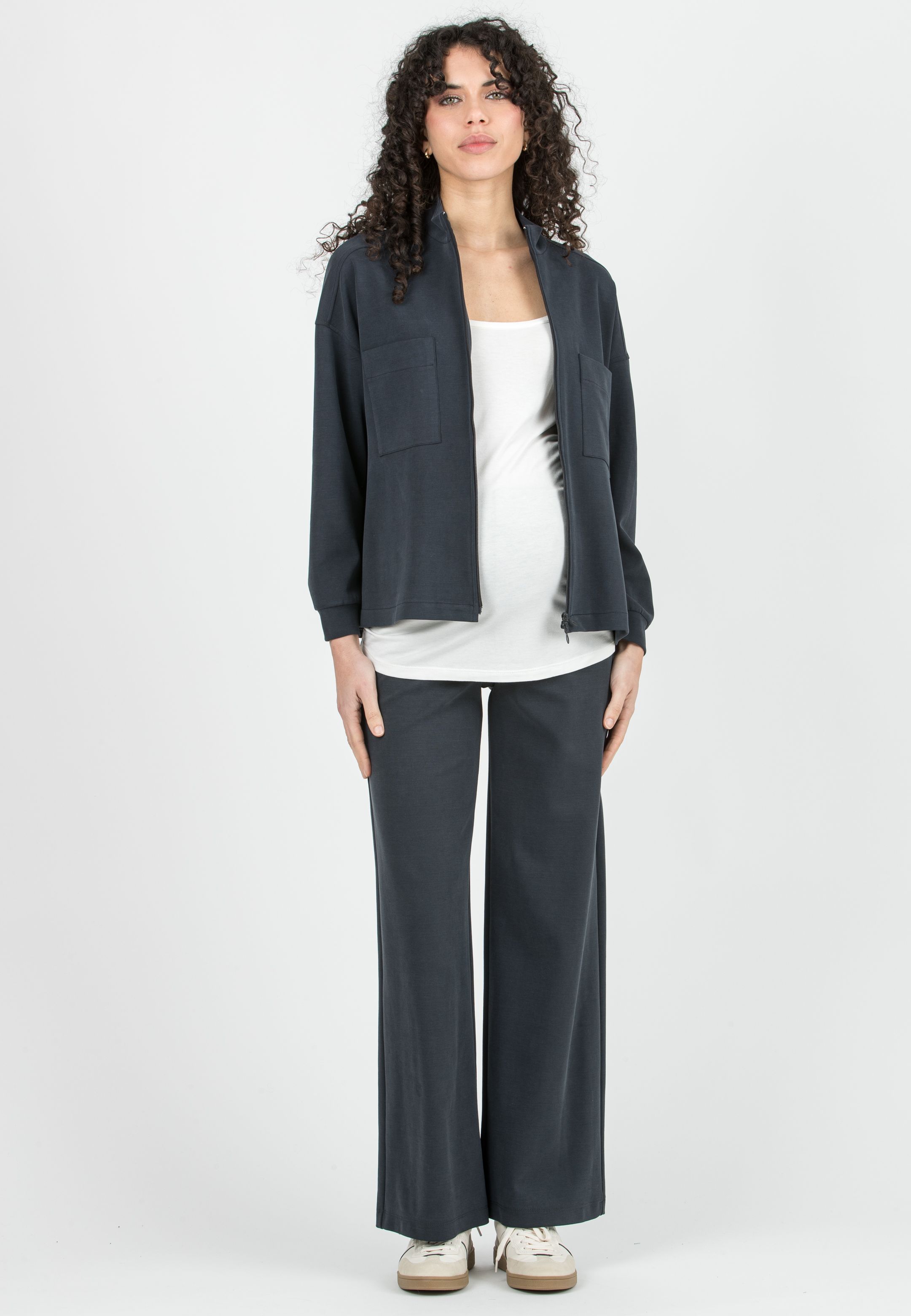 SAM - Maternity & Nursing Modal Top with Zip and Pockets (Blu)