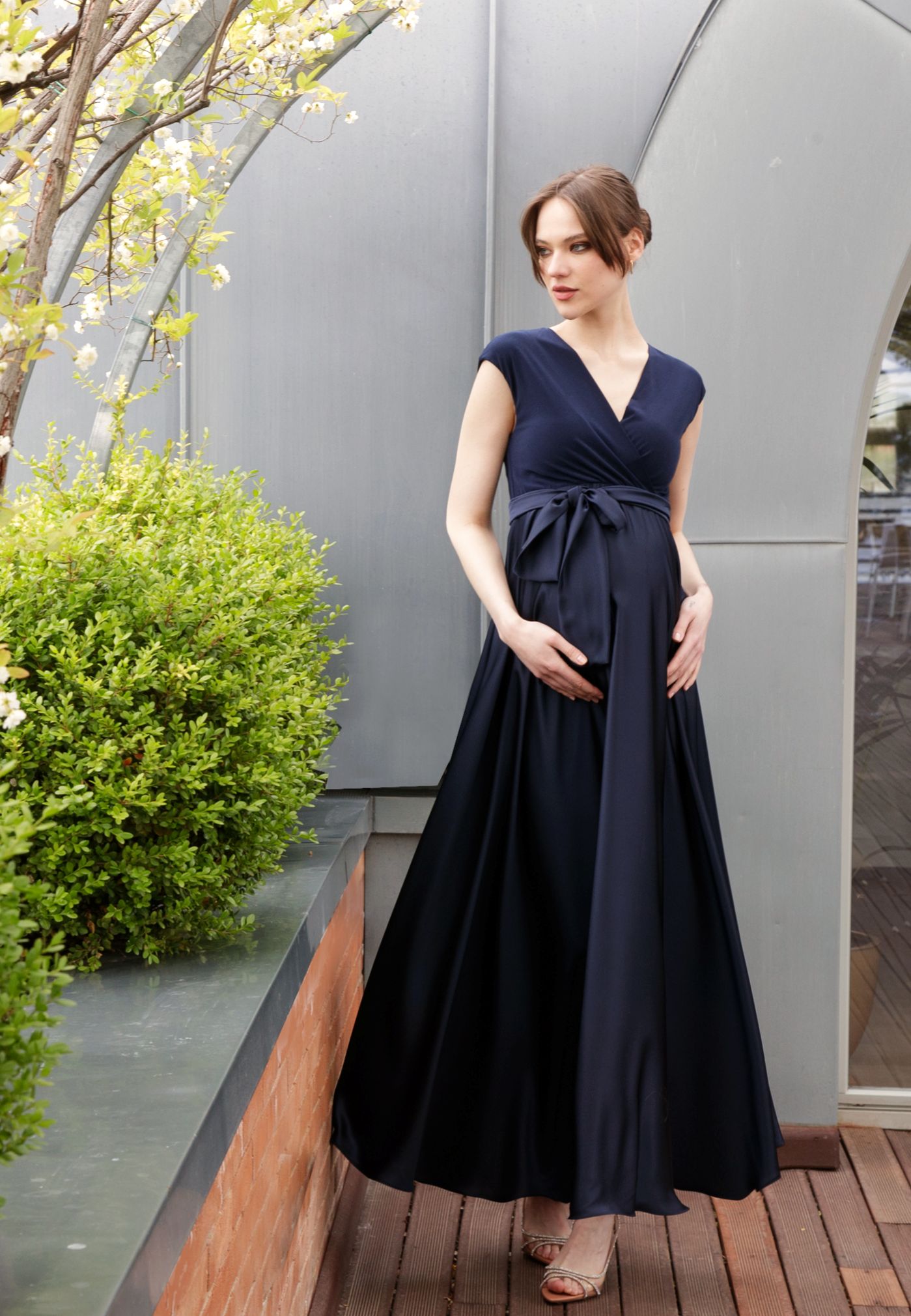 LUCREZIA - Maternity & Nursing Maxi Dress with Satin Skirt (Blu Scuro)