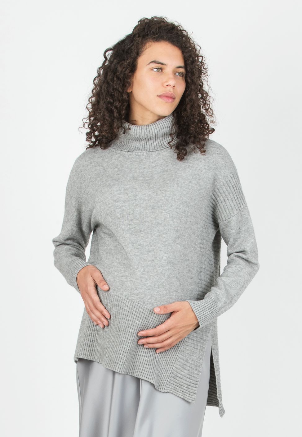 BRANDY - Maternity Wool Blend Sweater with Asymmetric Hem (Grigio Chiaro)