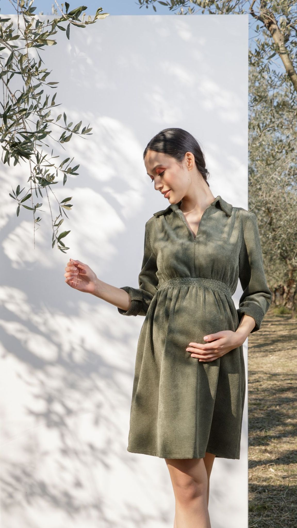 VENUS - Abito Premaman & Allattamento in Velluto a Coste (Verde Kaki)