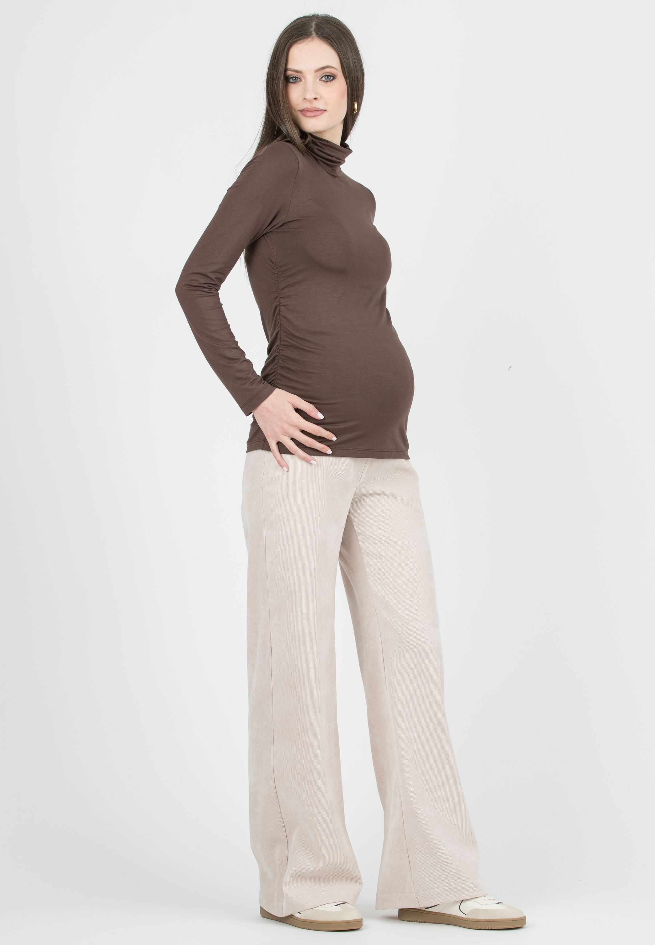 LARA – Maternity Turtleneck Top in Stretch Jersey (Marrone)