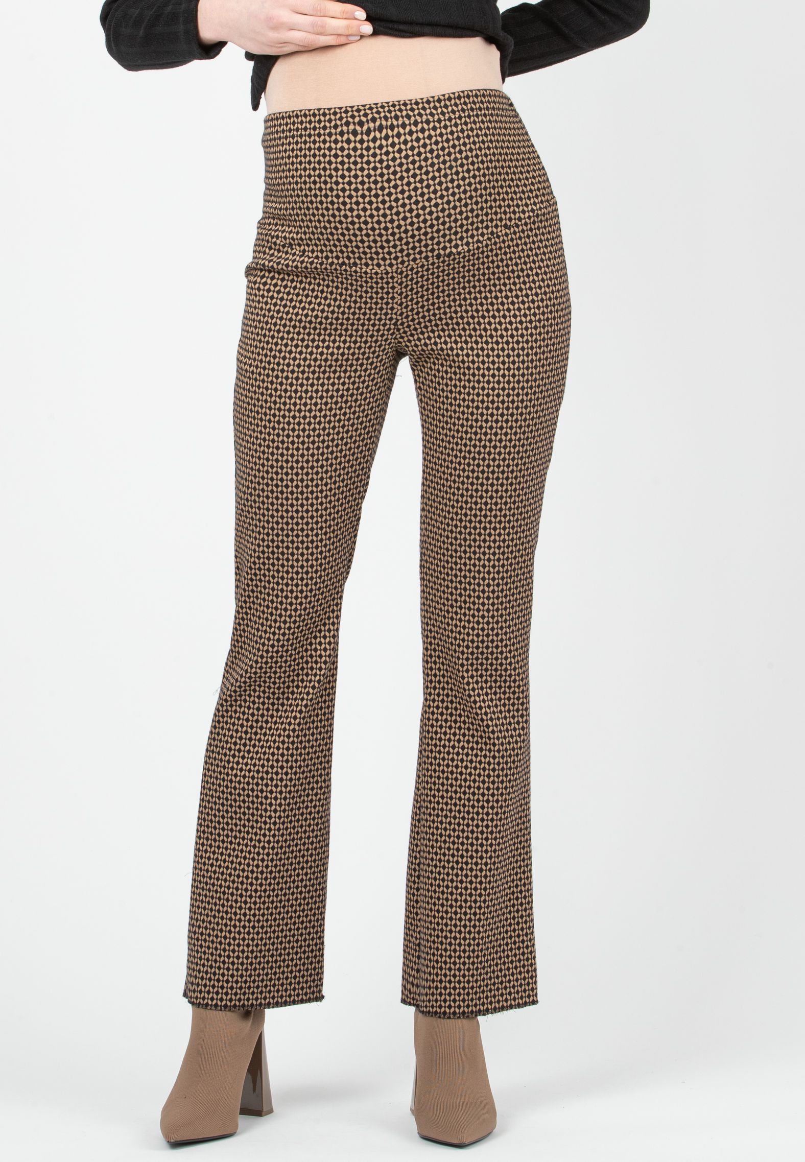 RAMONA - Maternity Flared Trousers in Geometric Jacquard (Camel, XS)