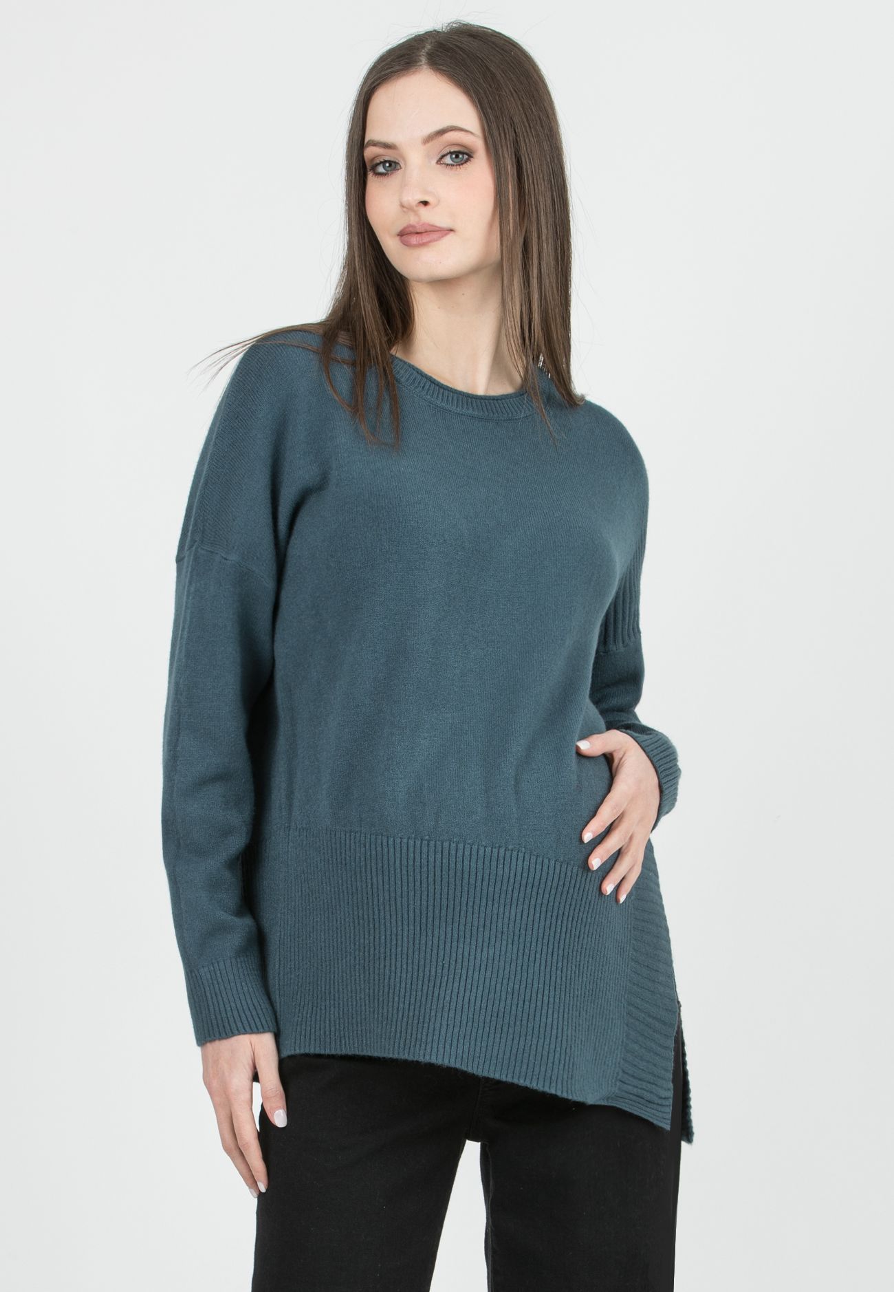 BRANDY - Maternity Wool Blend Sweater with Asymmetric Hem (Verde Salvia)