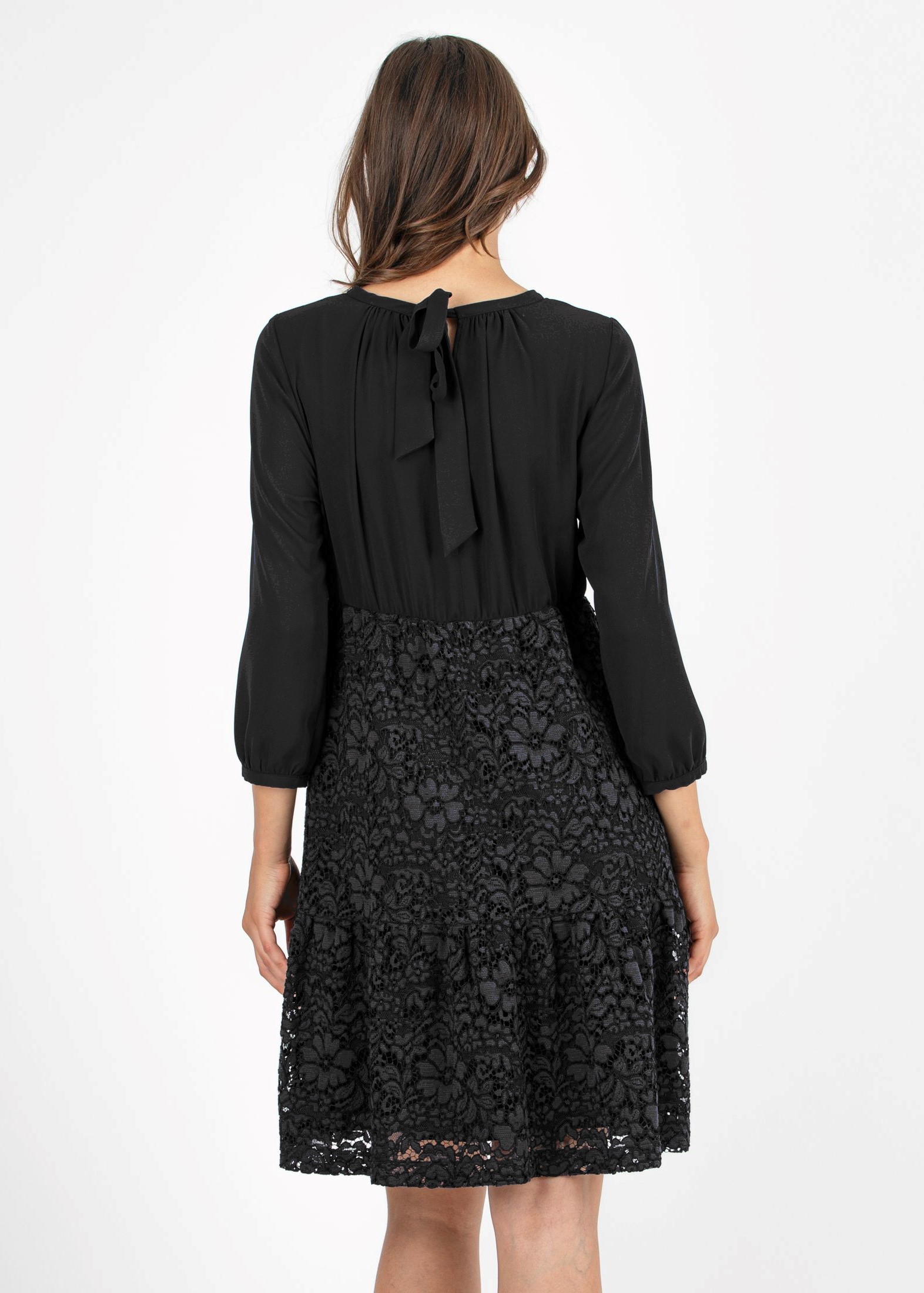 A-line Maternity Dress in Chiffon and Lace with Flounce (Black, XS)
