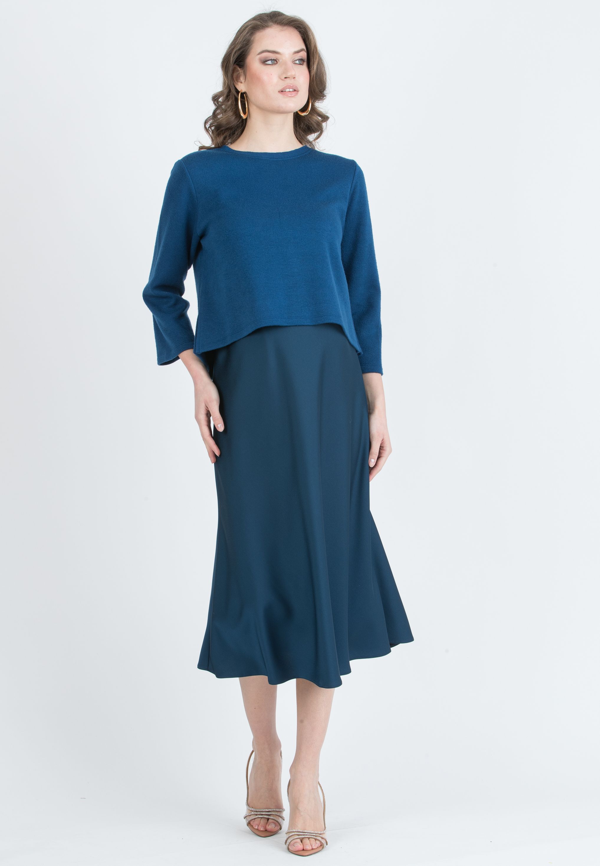 PIA – Flared Maternity Skirt in Satin (Blu)