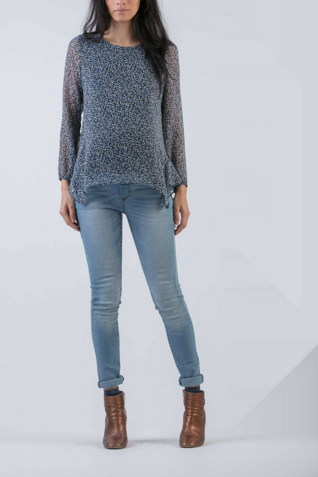Printed Chiffon Maternity & Nursing Top (Blue, XS)