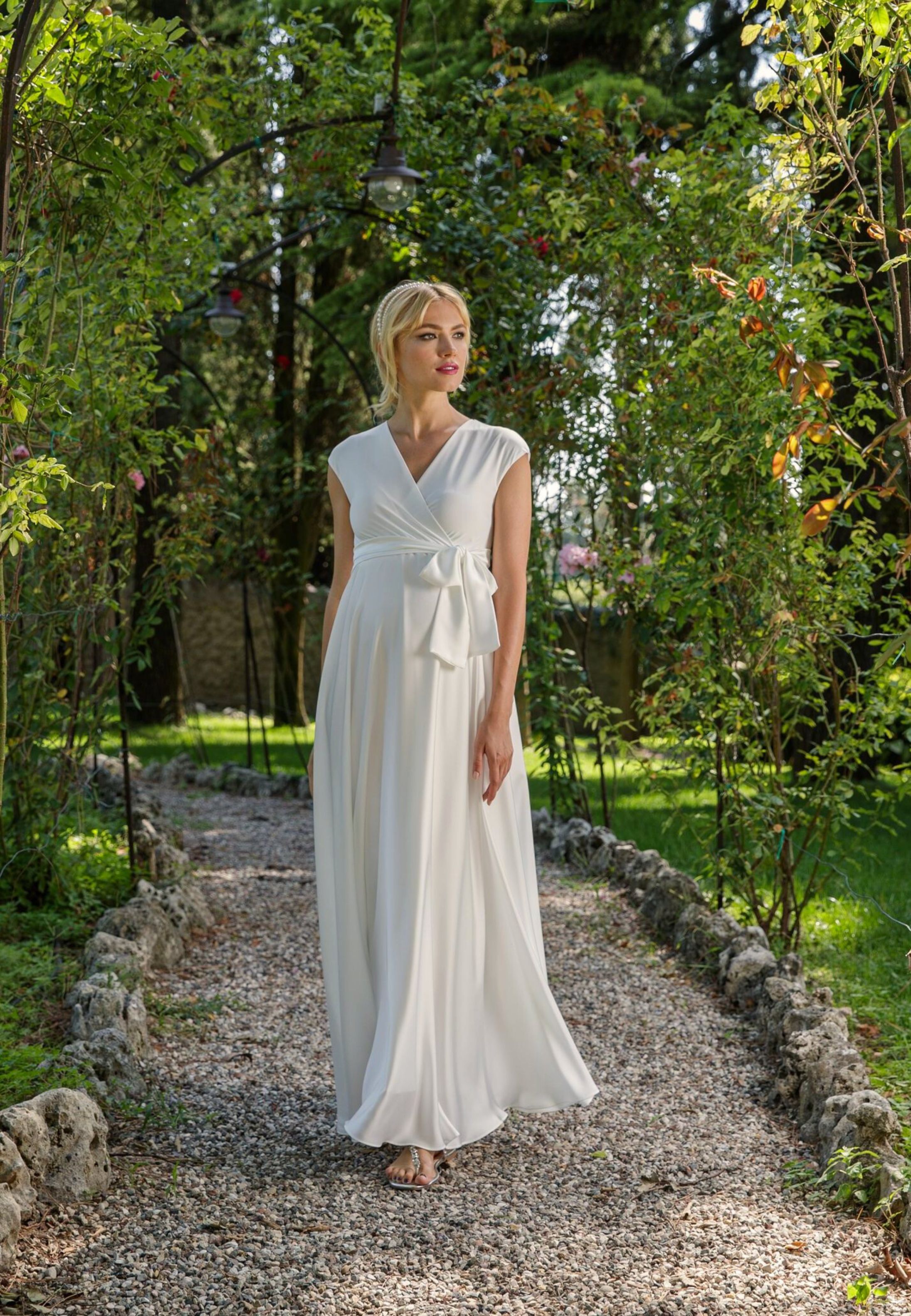 LUCREZIA - Maternity & Nursing Maxi Dress with Satin Skirt (Natural, XS)