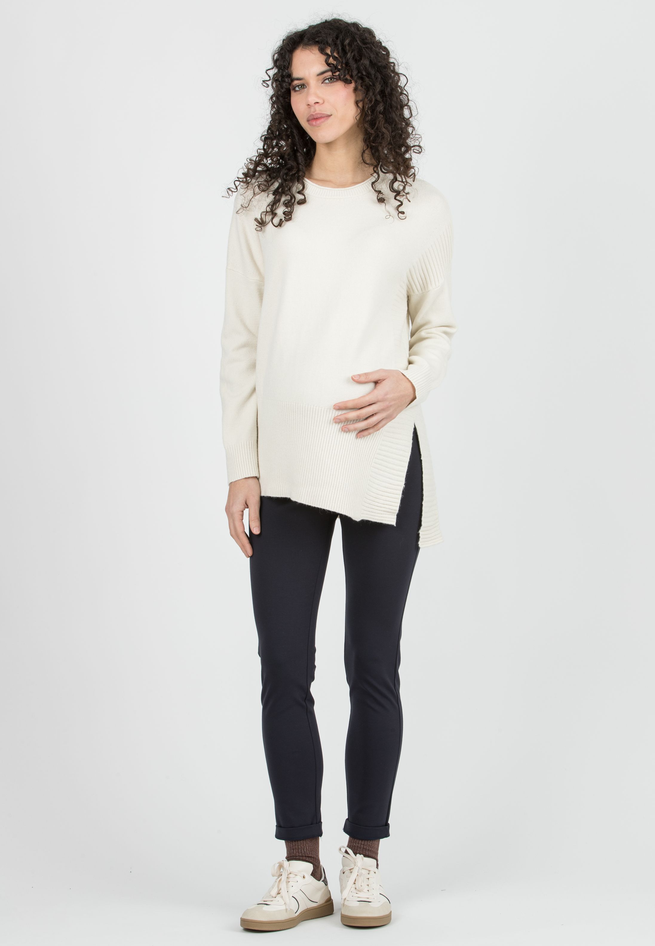 BRANDY - Maternity Wool Blend Sweater with Asymmetric Hem (Naturale)