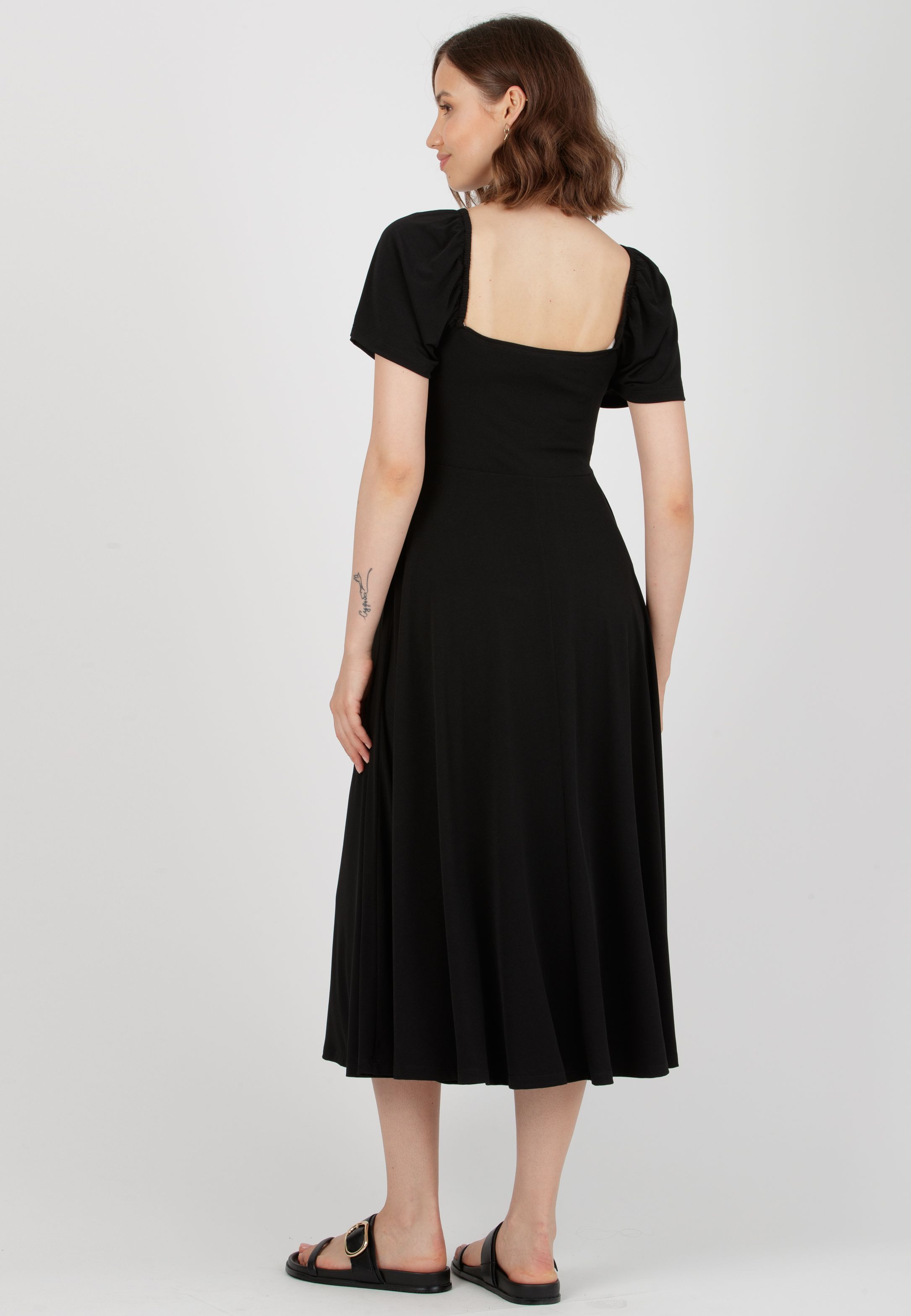 ESTELLE - Maternity & Nursing Dress with Sweetheart Neckline and Flared Midi Skirt (Nero)