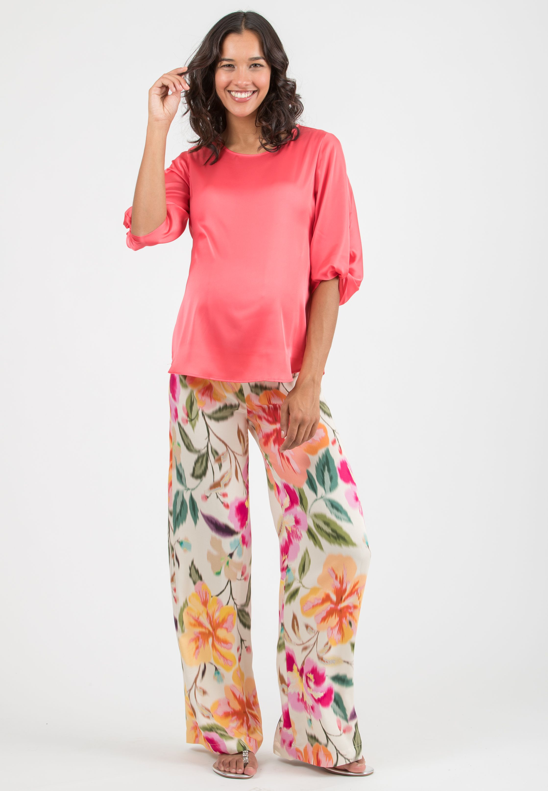 SYDNEY - Blusa Premaman in Raso con Nodo sul Fondo della Manica (Corallo)