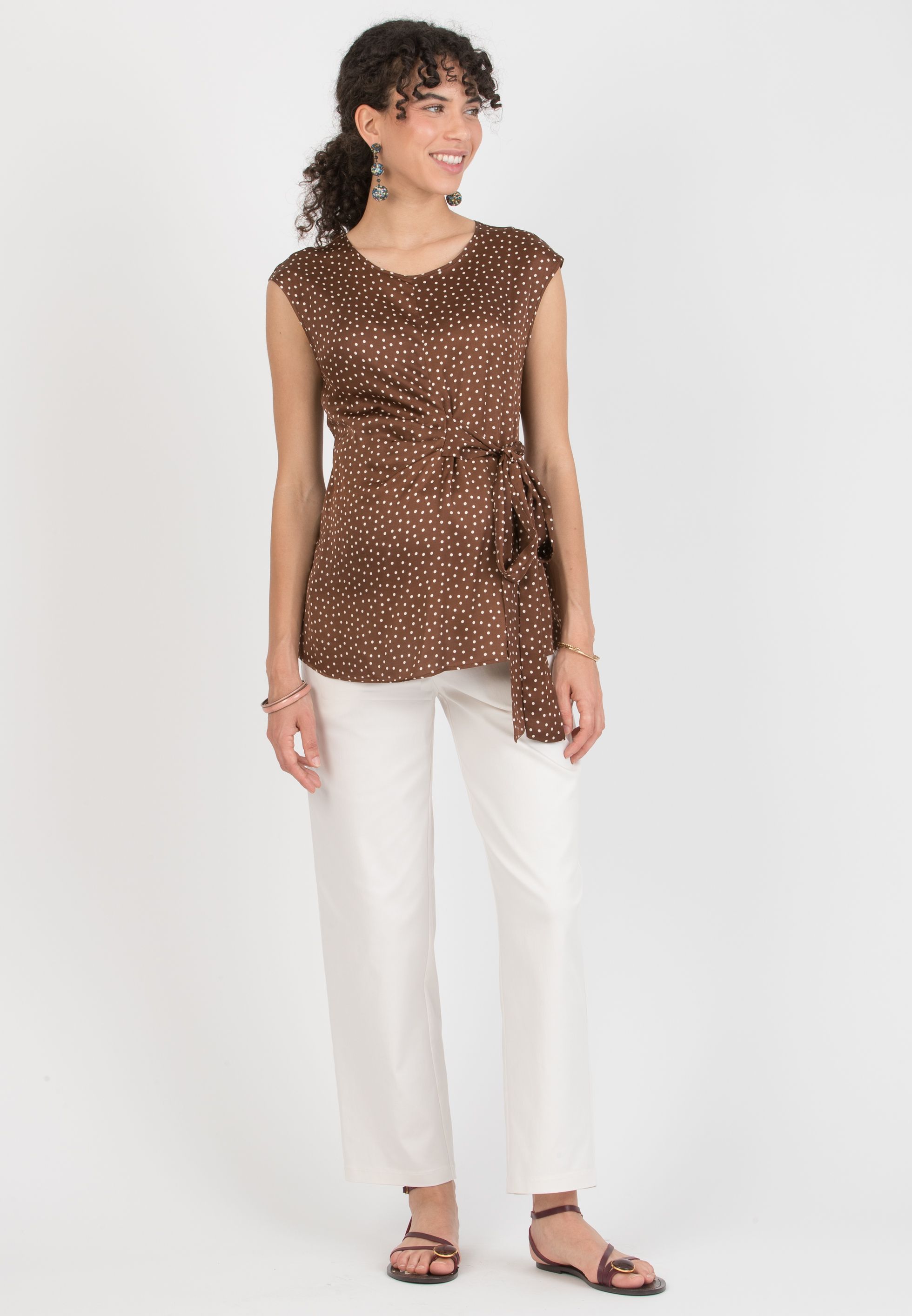 VERONICA M - Maternity Viscose Polka Dot Blouse with Adjustable Tie (Marrone)