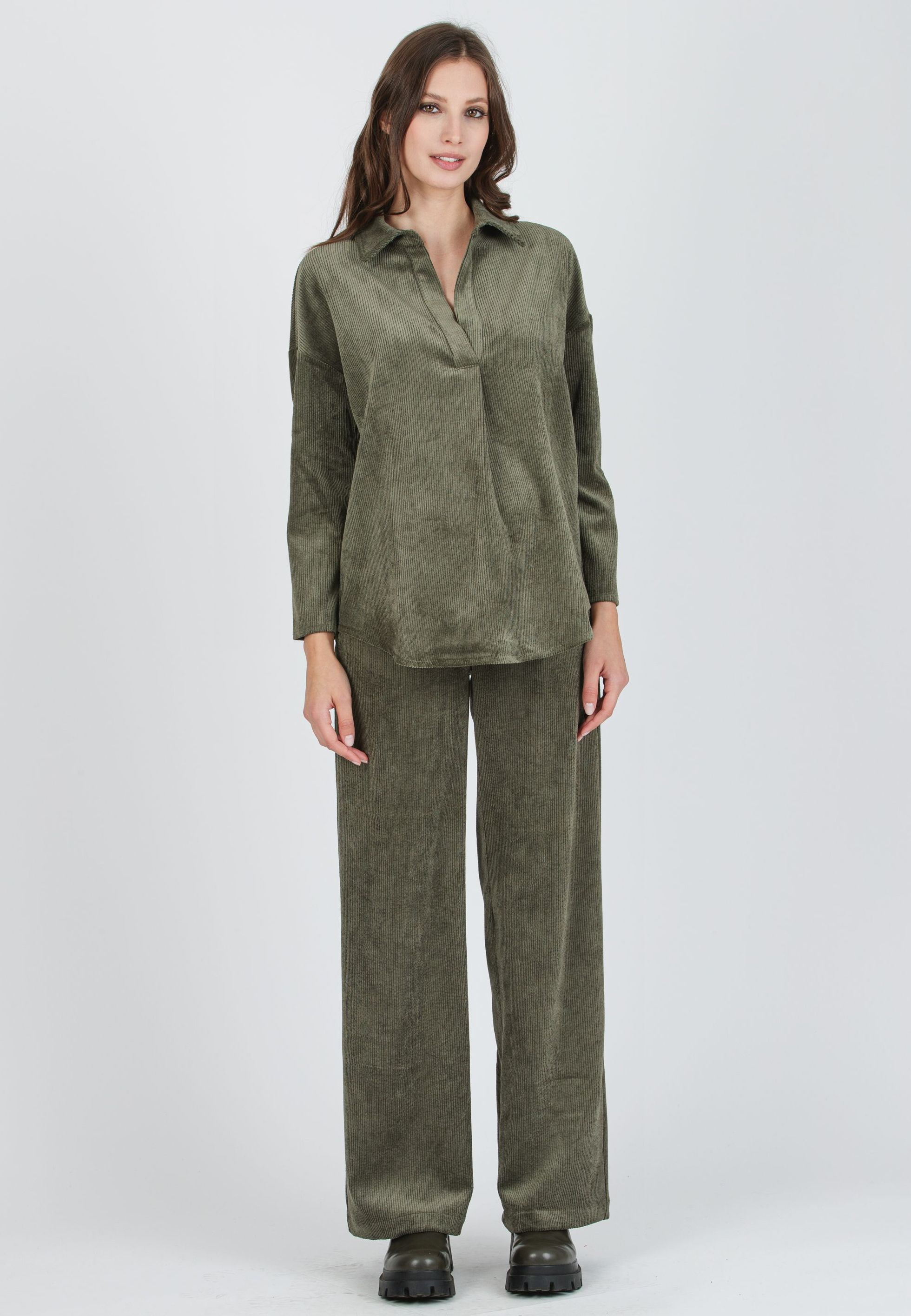 OLIVIA V - Camicia Over Premaman in Velluto a Coste Larghe (Verde Kaki)