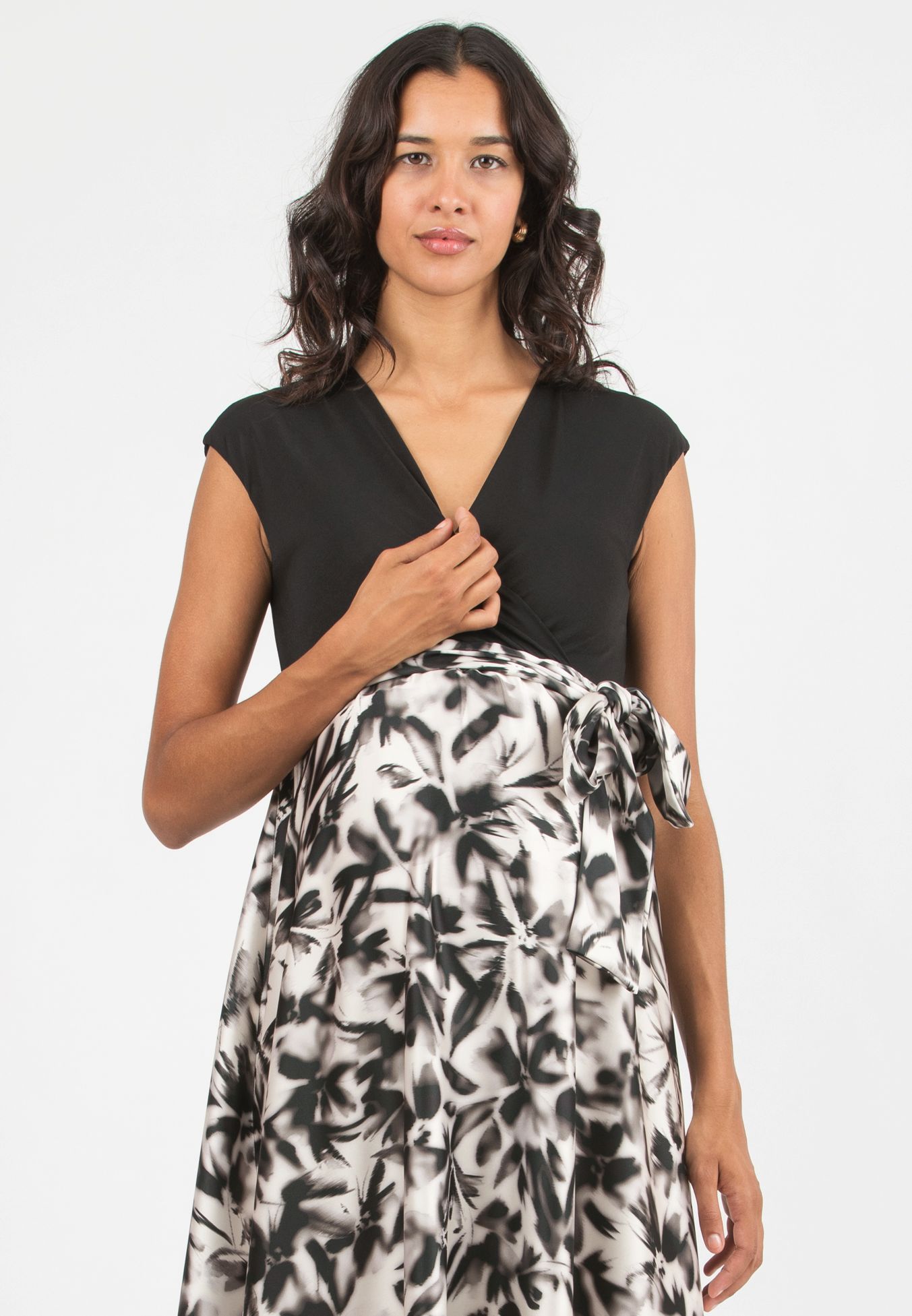 LUCREZIA - Maternity & Nursing Maxi Dress with Satin Skirt (Black, XS)