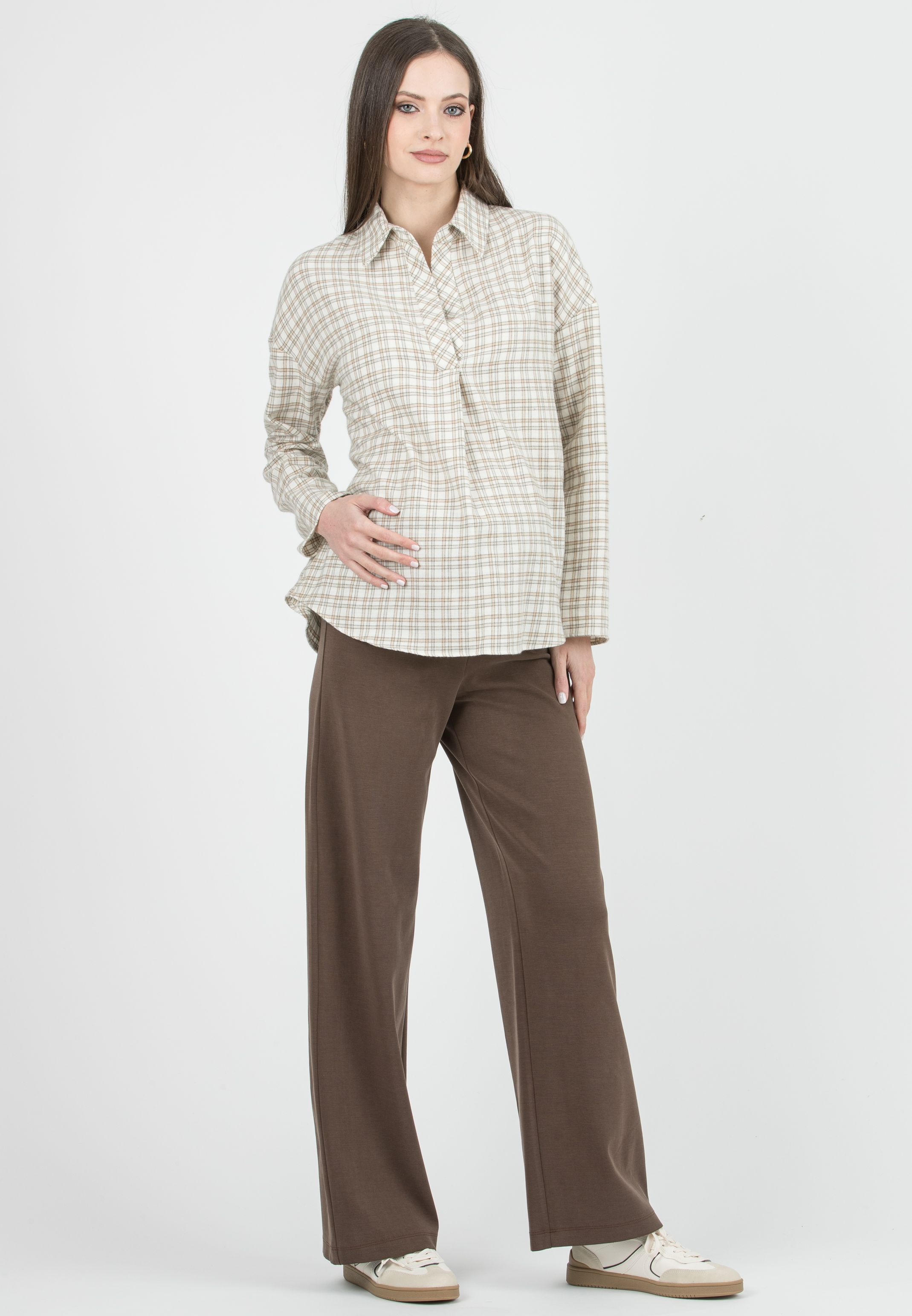 OLIVIA Q - Maternity Oversized Cotton Flannel Shirt in Check (Ecru')