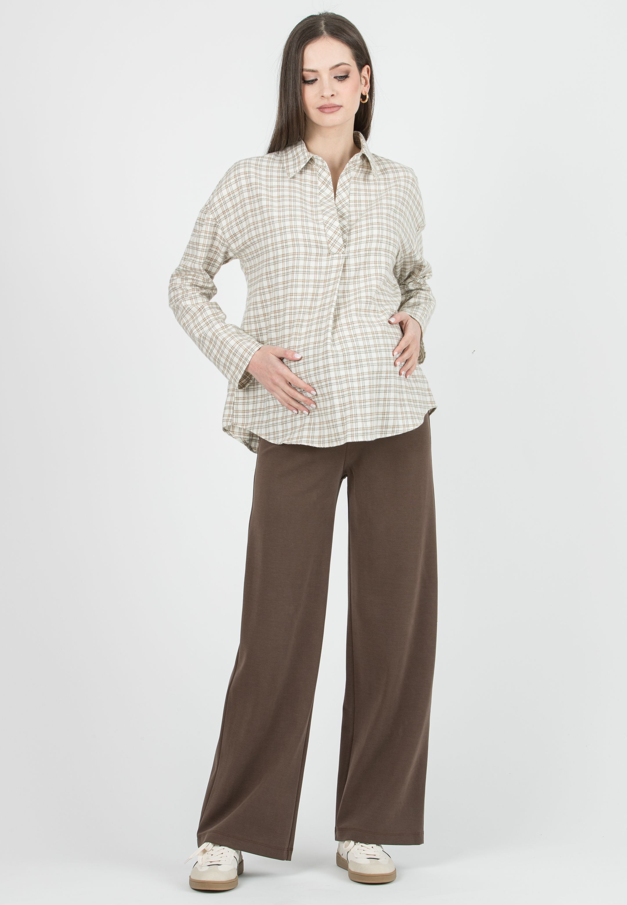 OLIVIA Q - Maternity Oversized Cotton Flannel Shirt in Check (Ecru')