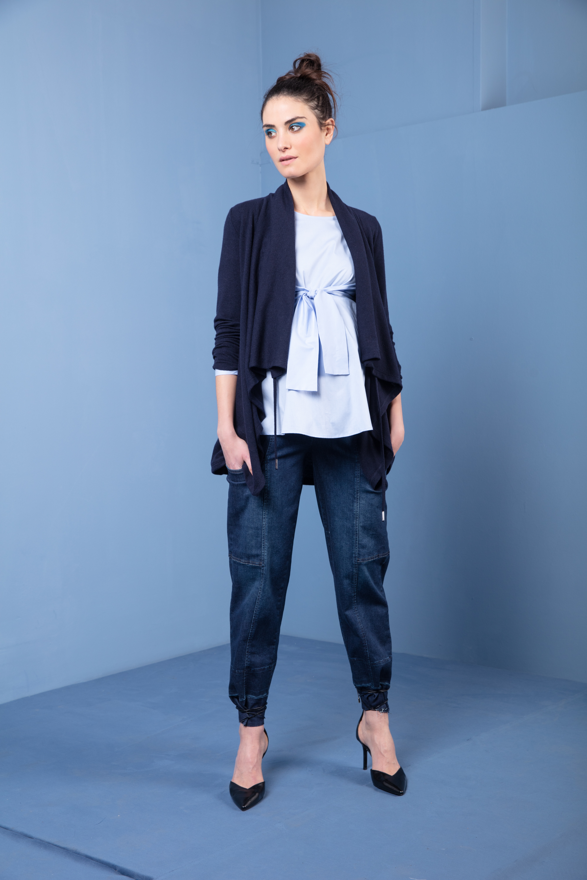 Cowl Neckline Maternity Maxi-Cardigan in Cashmere Blend (Blue, XS)