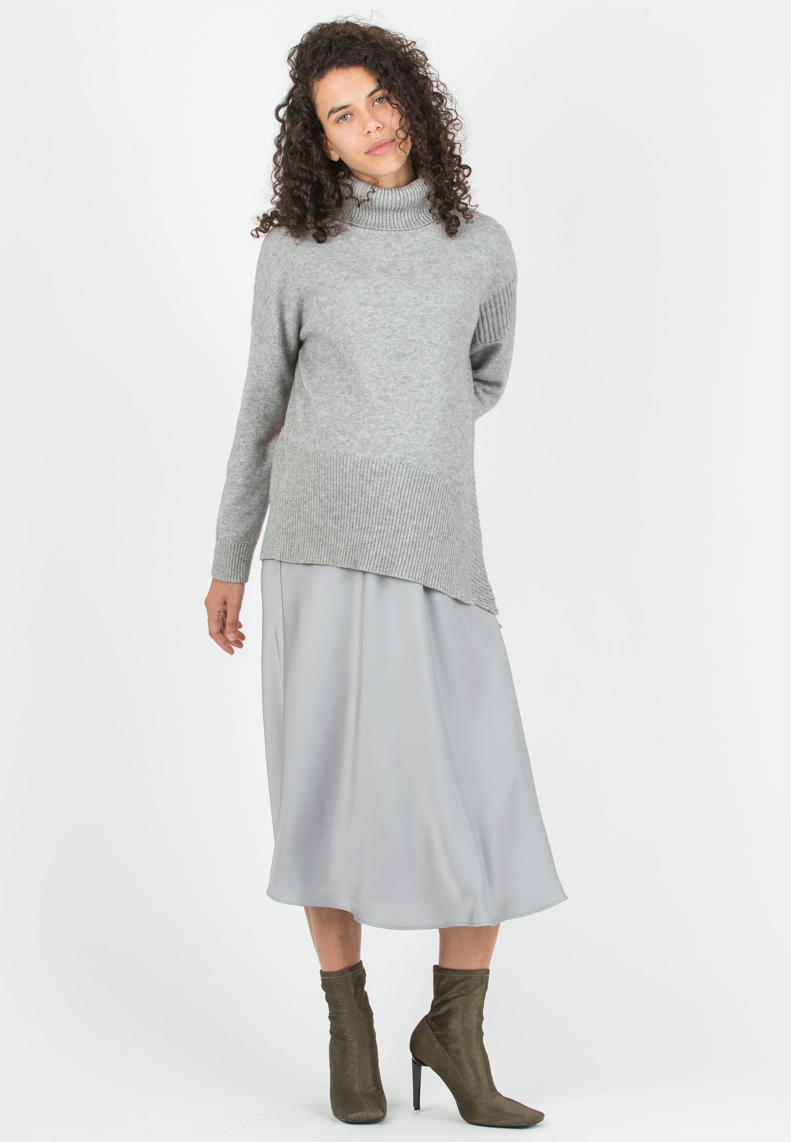 BRANDY - Maternity Wool Blend Sweater with Asymmetric Hem (Grigio Chiaro)