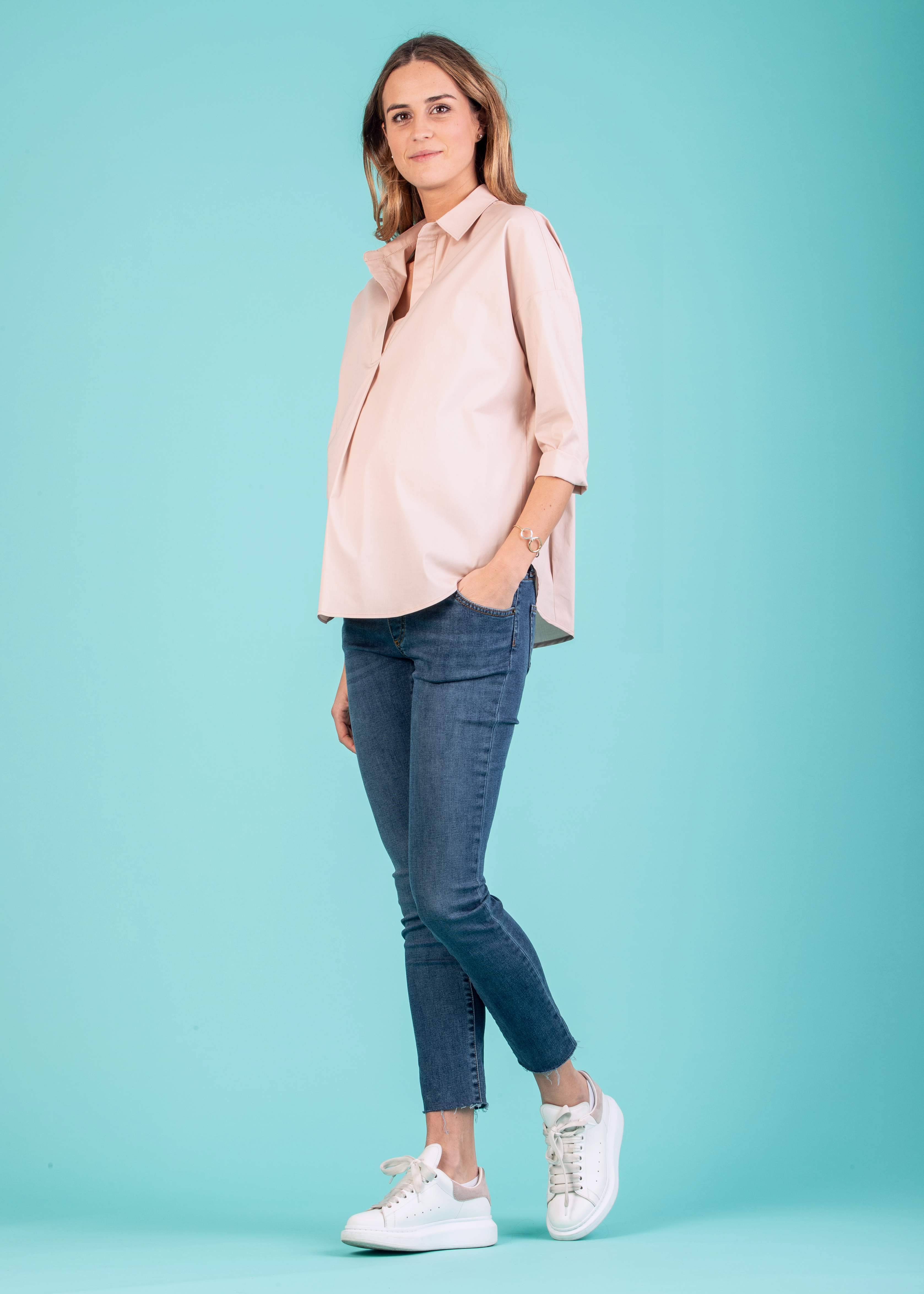 OLIVIA - Oversize Maternity Shirt in Stretch Cotton Poplin (Powder, XS)