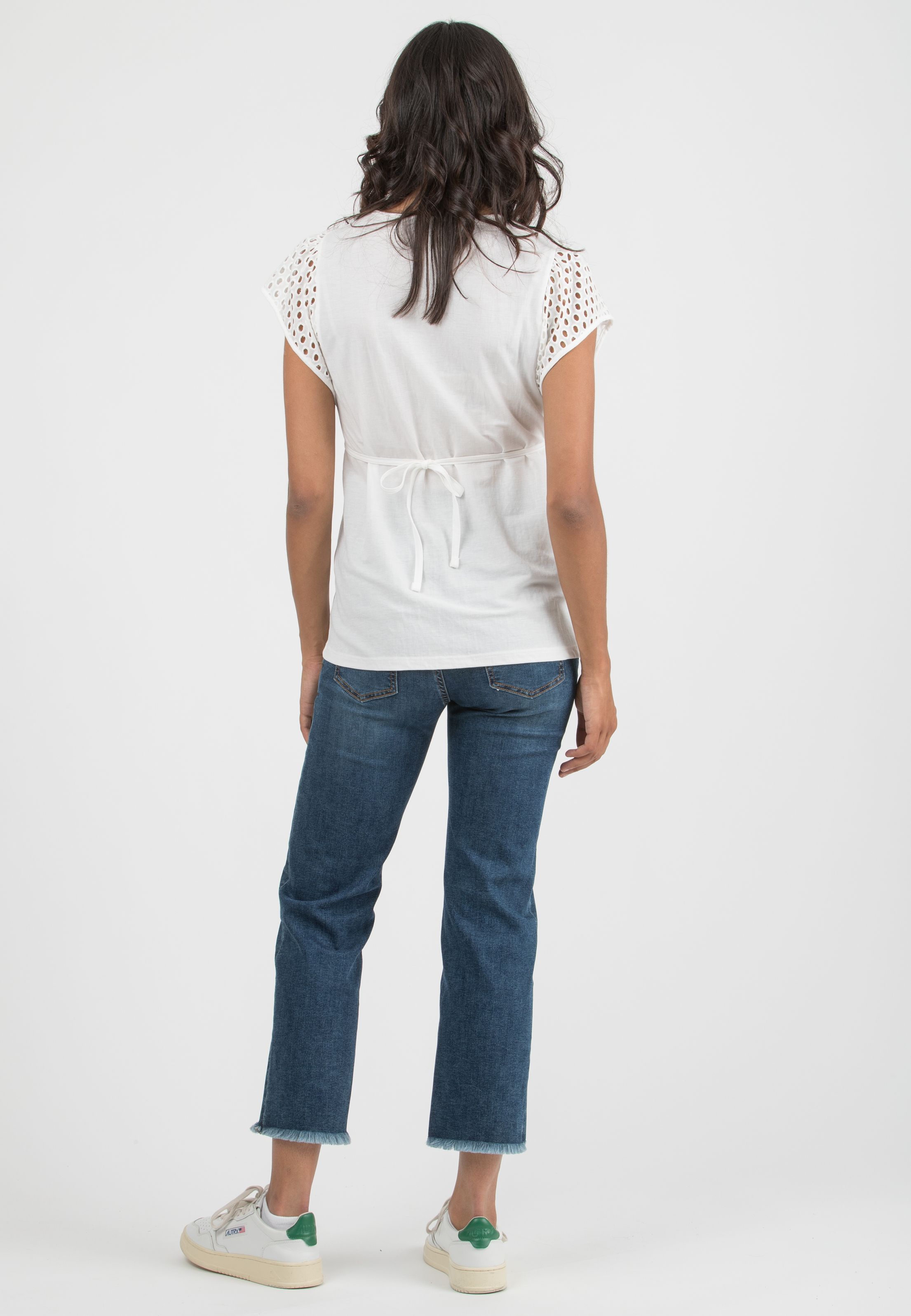 MARBELLA - Viscose T-Shirt with Sangallo Lace Sleeves (Avorio)