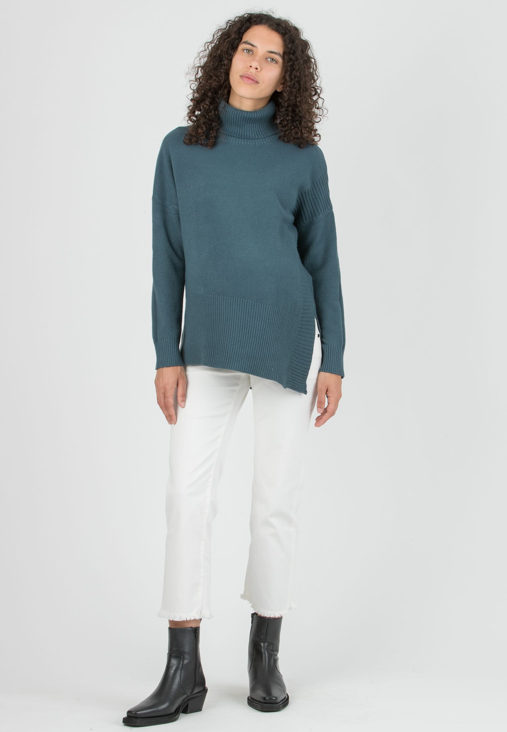 BRANDY - Maternity Wool Blend Sweater with Asymmetric Hem (Verde Salvia)