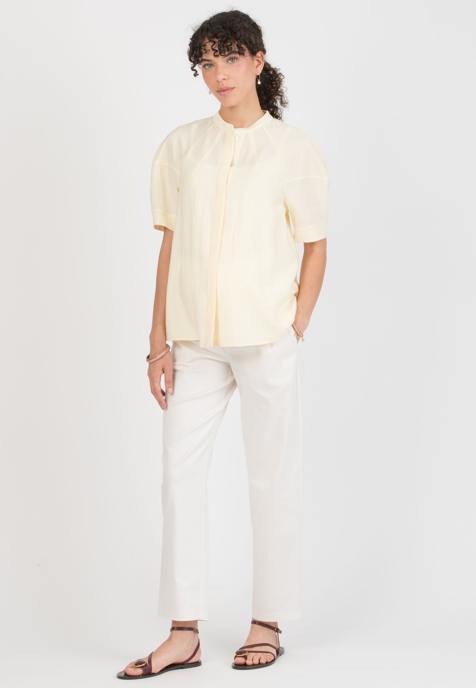NICKI – Maternity & Nursing Blouse with Balloon Sleeves (Giallo)