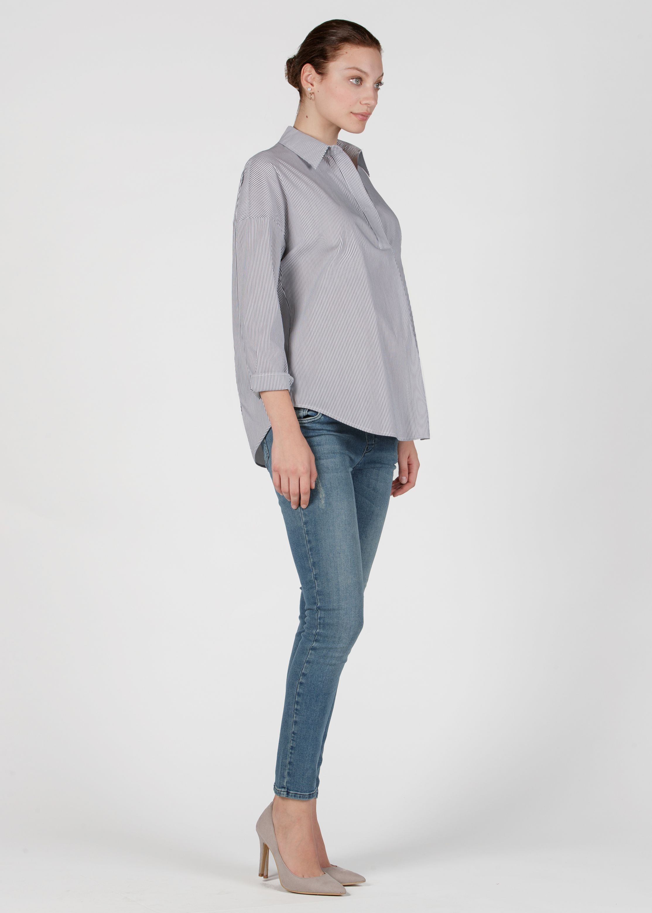 OLIVIA R - Striped Oversized Maternity Shirt in Stretch Cotton Poplin (Black, XS)