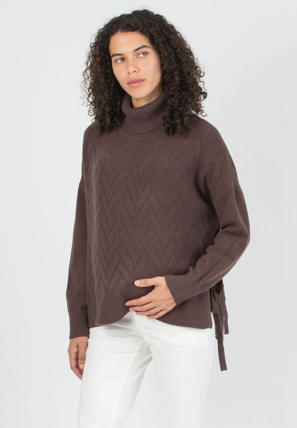 ALLISON -  Maternity & Nursing Wool Blend Sweater with Side Openings (Marrone)
