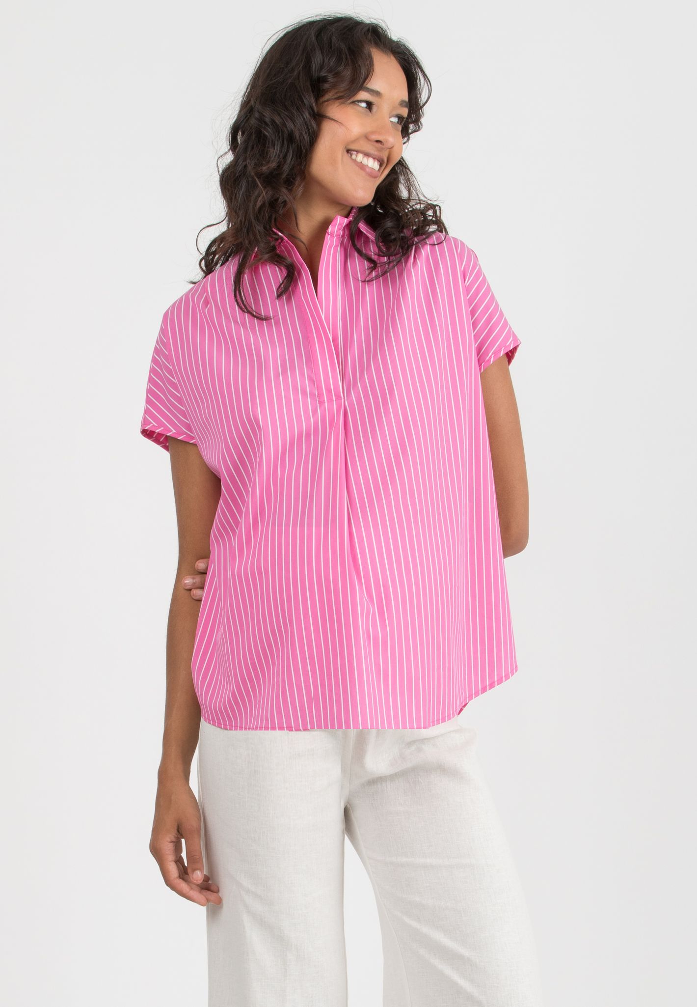 OLIVIA M/M – Oversized Maternity Shirt in Wide-Striped Cotton Poplin (Fuchsia, XXS)