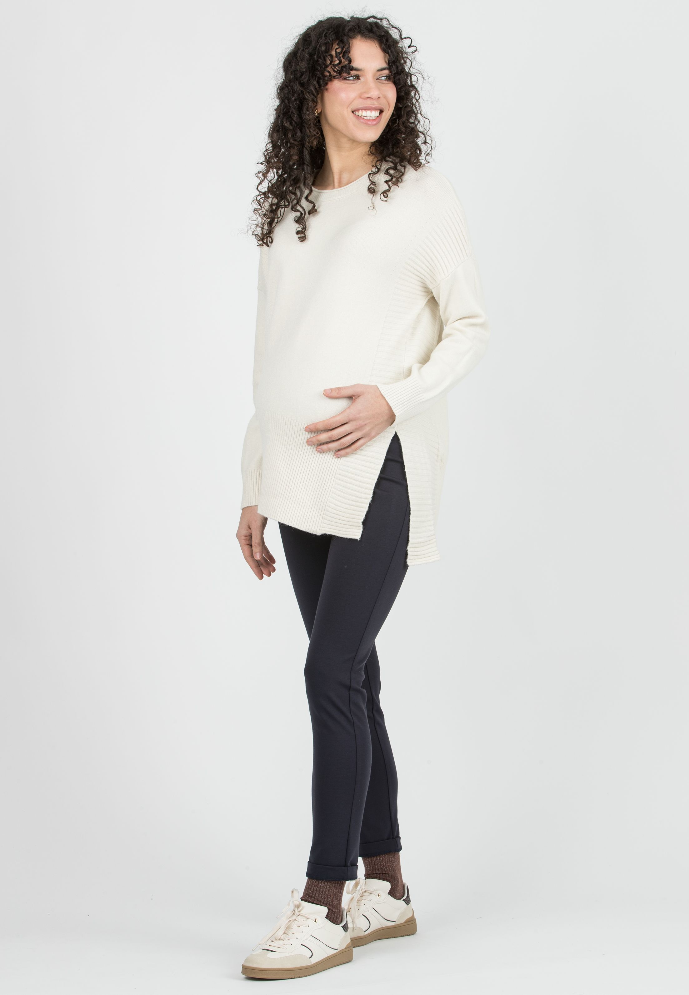 BRANDY - Maternity Wool Blend Sweater with Asymmetric Hem (Naturale)